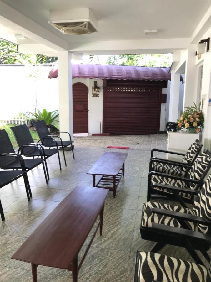 Duvi'S Shelter Bungalow Colombo Exterior foto